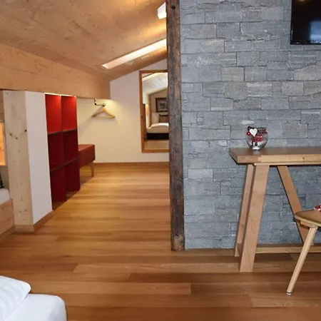 فندق Alpinhotel Bort