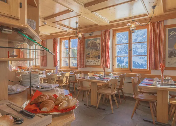 Отель Alpinhotel Bort 3*