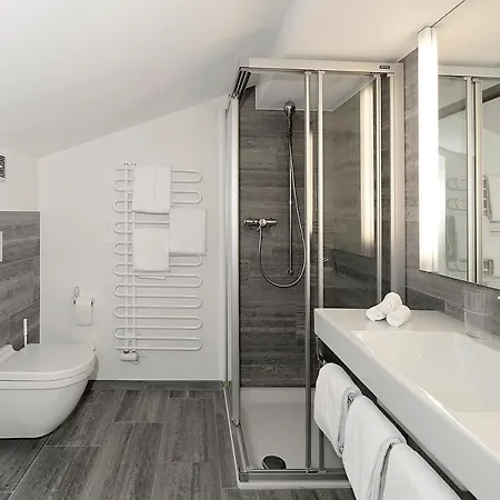 Hotel Alpinhotel Bort 3*