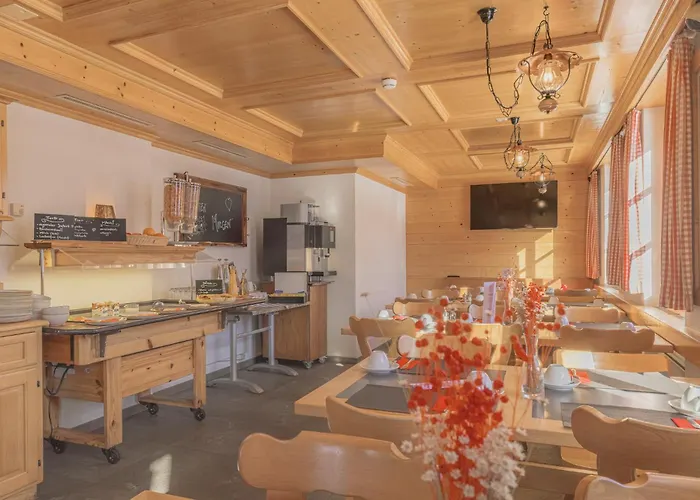 Hotel Alpinhotel Bort 3*